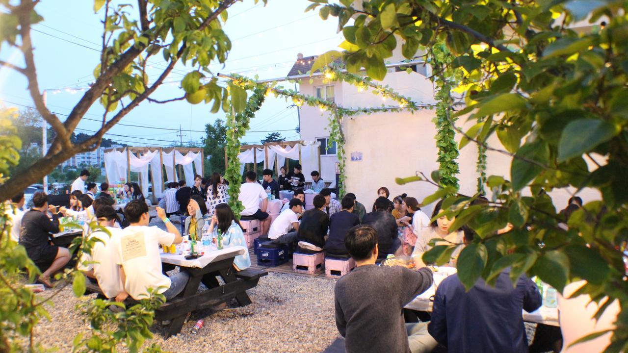 Fall Guesthouse Gangneung Eksteriør billede